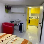 2 Trọ Trái Chung Nhau Buồng Tắm Và Nhà Vệ Sinh * Maguncia