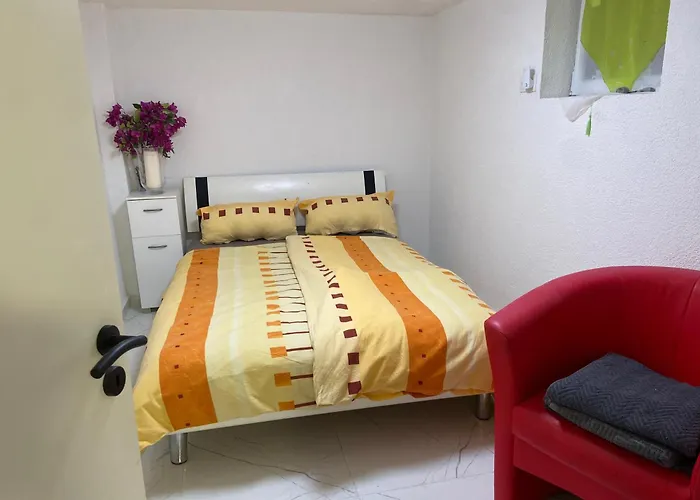 2 Phong Tro Trai Chung Nhau Buong Tam Va Nha Ve Sinh * マインツ